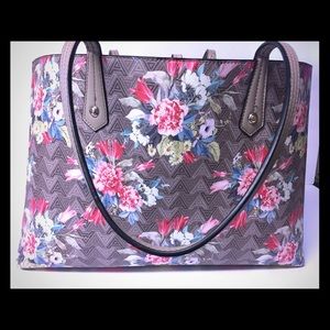 💋ALDO Tote 💅🏾Bag w/ matching Make-Up bag